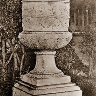 Versailles Urn II